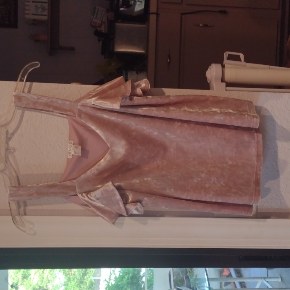 Light mauve colored cold shoulder top